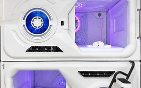 Min Hostel Capsules Free Towels & Luggage Storage
